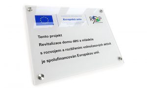 Projektové plexi cedule